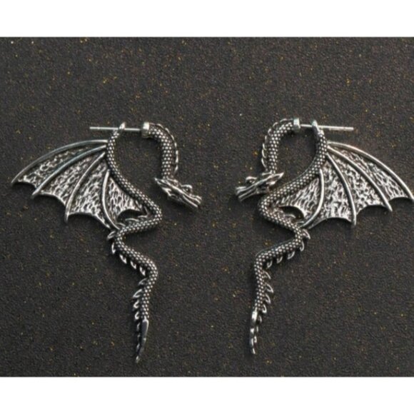 2 Piece Dragon Stud Earrings Antique Silver Tone Gothic Medieval NWOT Goth GoT - Picture 1 of 3